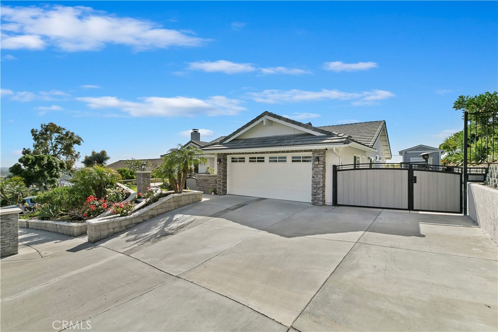 2546 N Orange Hill Lane