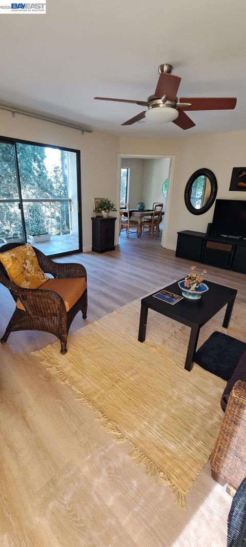 Photo of 370 N Civic Dr #305, Walnut Creek, CA 94596 (MLS # 41151598)