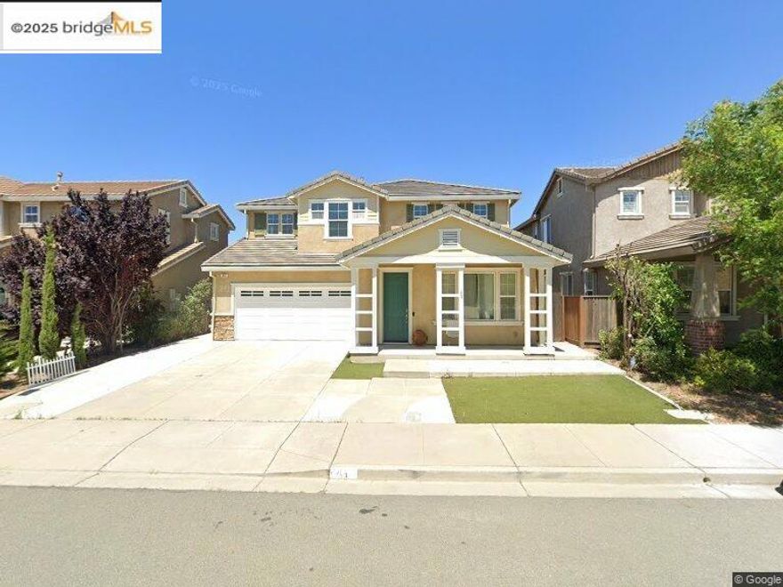 GREAT LOCATION, EASY ACCESS TO EVERYTHING..CUL DE SAC LOCATION, 4 BED/2.5 BATH LOW MAINTENANCE, LAMINATE FLOORING, GREAT OPEN FLOOR PLAN, MAKE THIS YOURS...