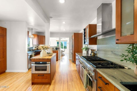 Tiny photo for 1293 Buena Vista Street, Ventura, CA 93001 (MLS # V1-38944)