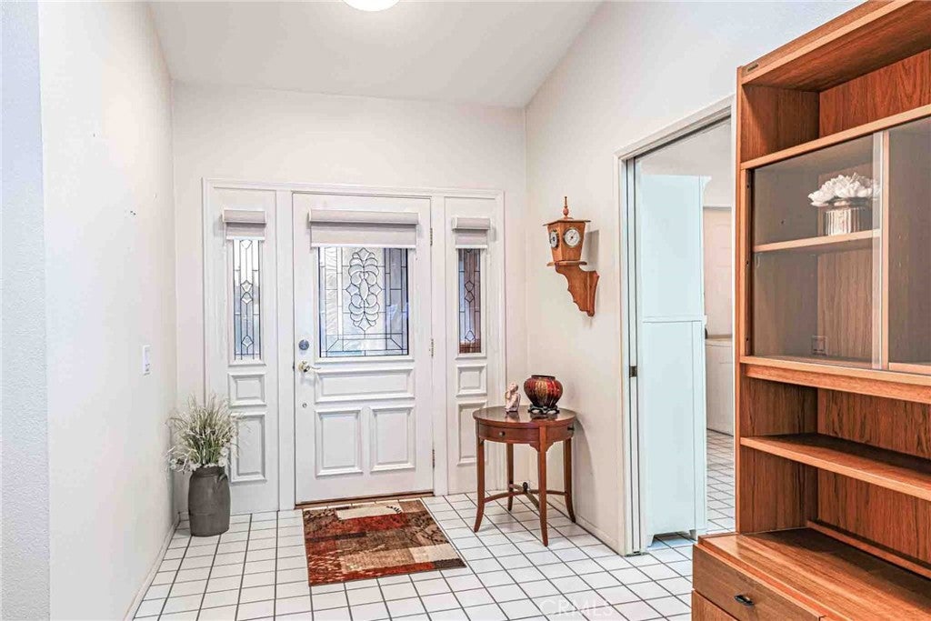 29386 Lake Forest