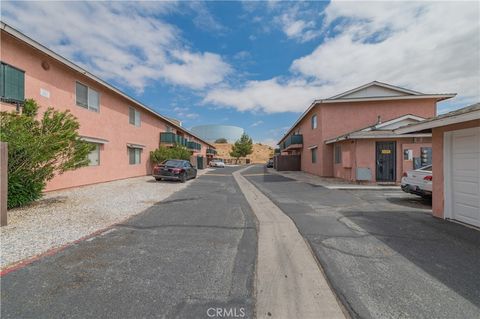 16518 Avalon Avenue Victorville CA 92395