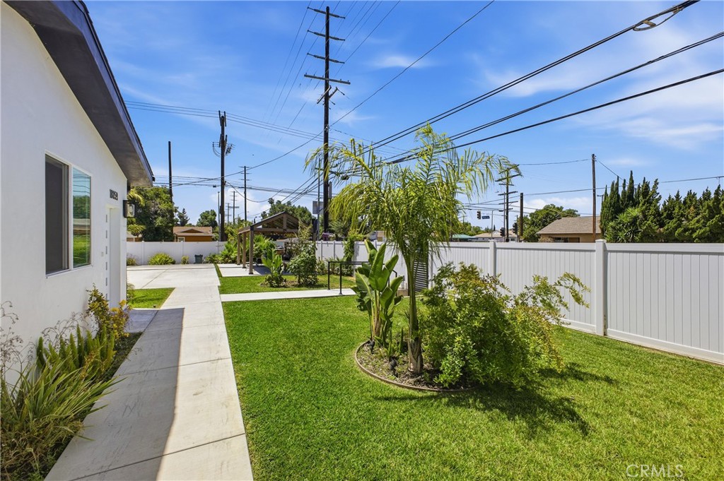 18853 Saticoy