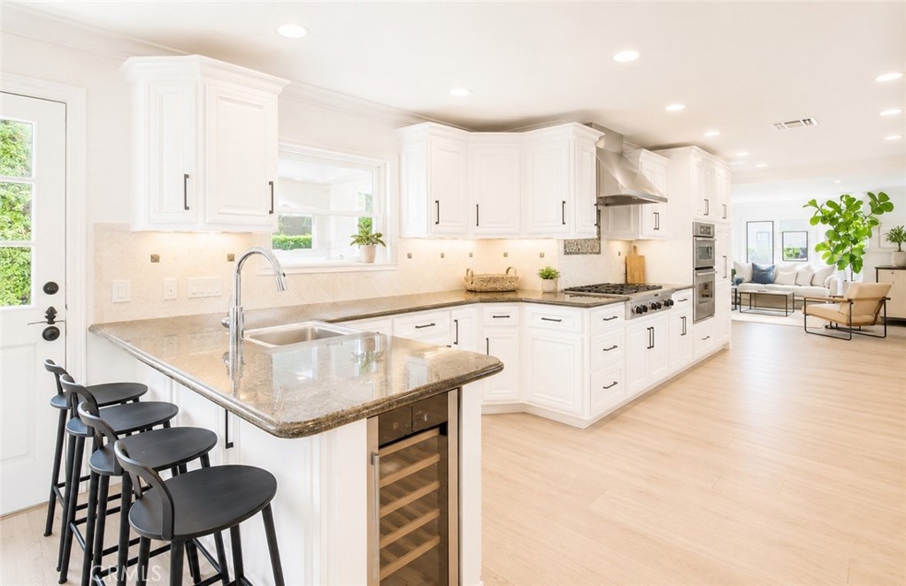 501 Aliso Ave.