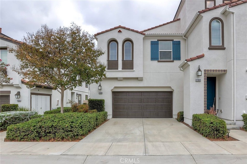 31888 Calle Luz