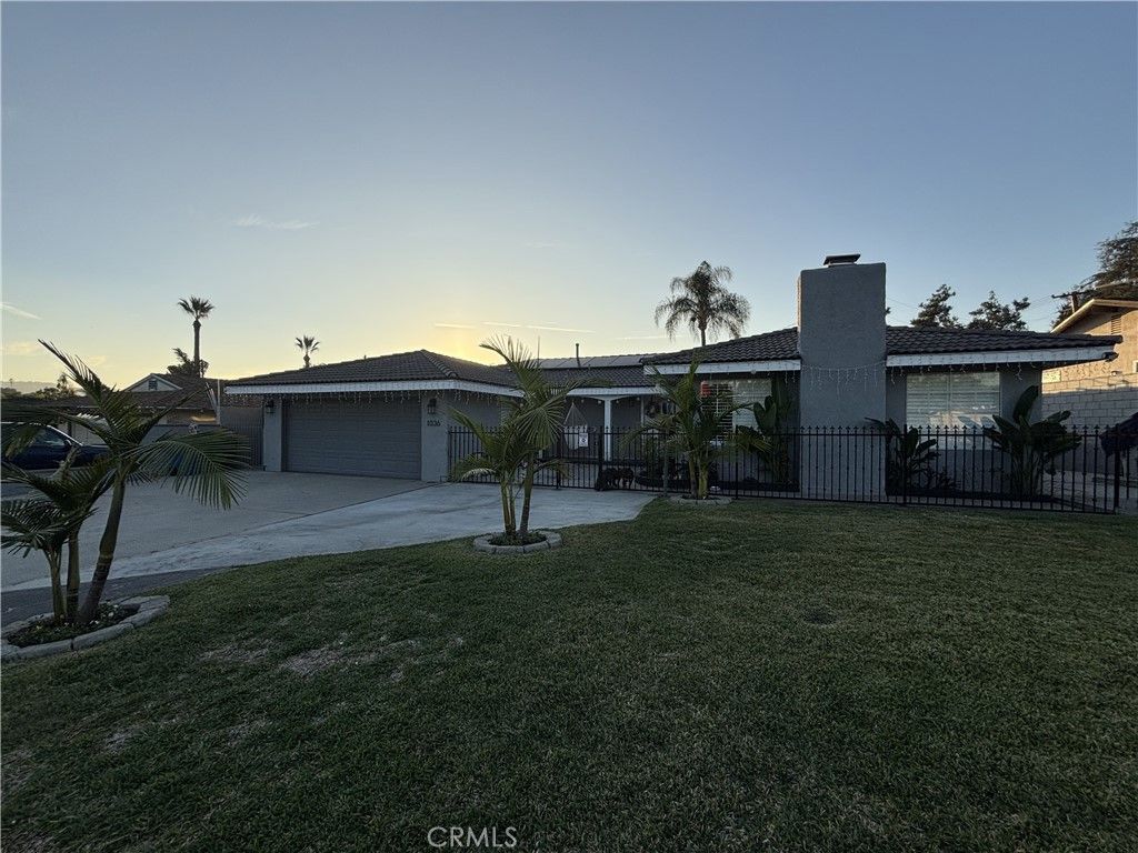 Photo of 1036 E Covina Hills Rd, Covina, CA 91724 (MLS # PW25278898)