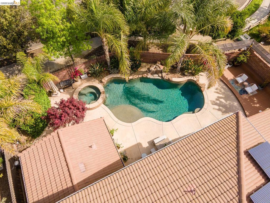 719 Monte Verde Ln