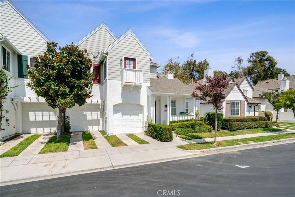 Photo of 98 Winslow Ln, Irvine, CA 92620 (MLS # OC26191332)