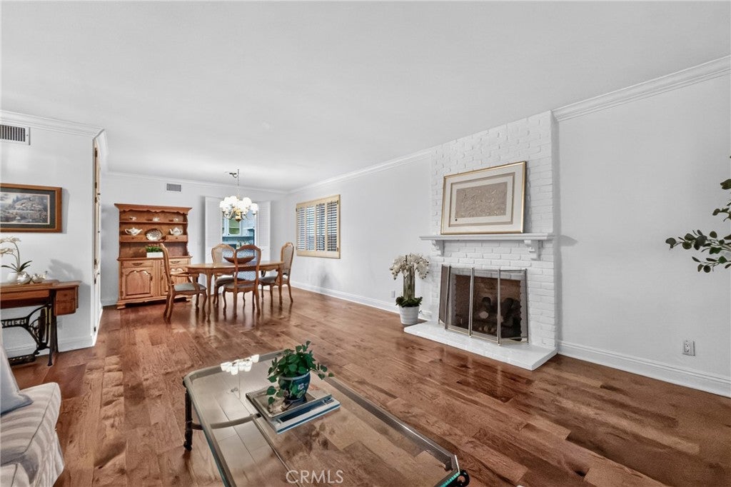 814 E 21st