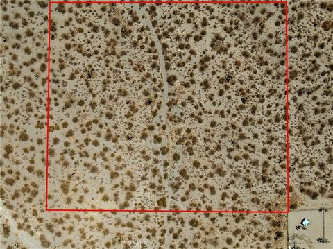 Photo of 1 Wintergreen, Pinon Hills, CA 92372 (MLS # OC26085718)