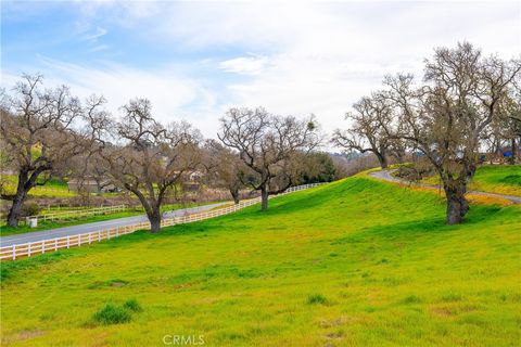 Tiny photo for 1440 Fire Rock Loop Loop, Templeton, CA 93465 (MLS # NS26051814)