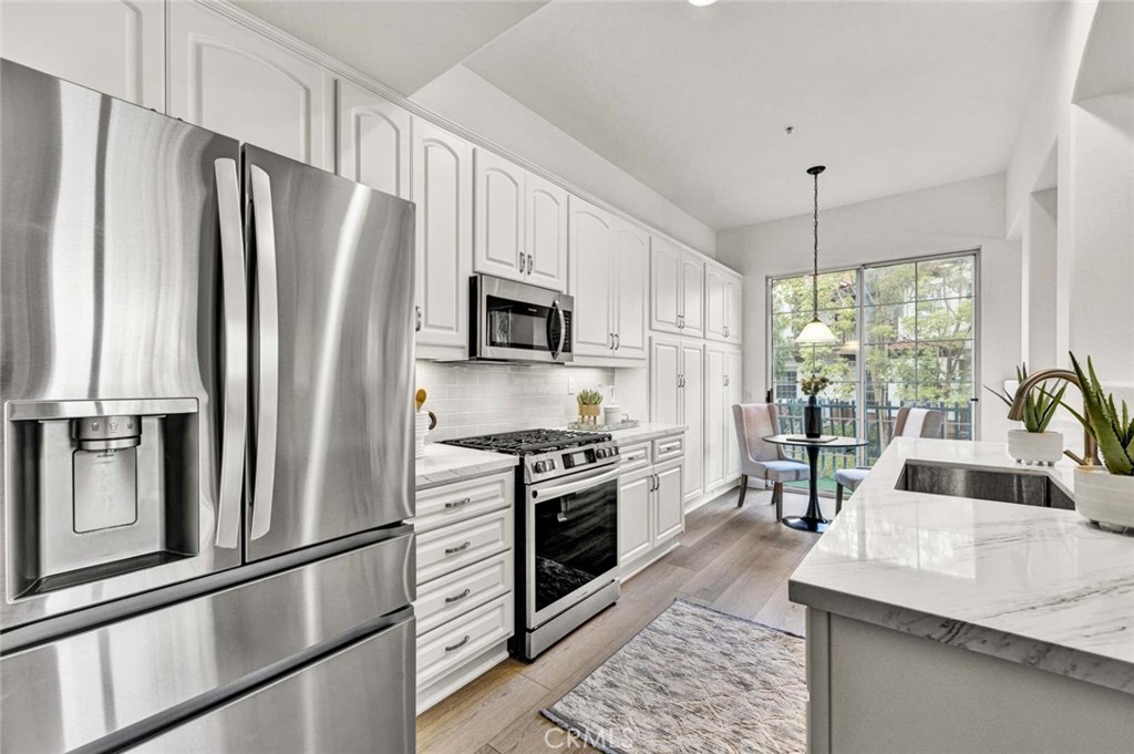 Properties 2 12695 Nicklaus Lane