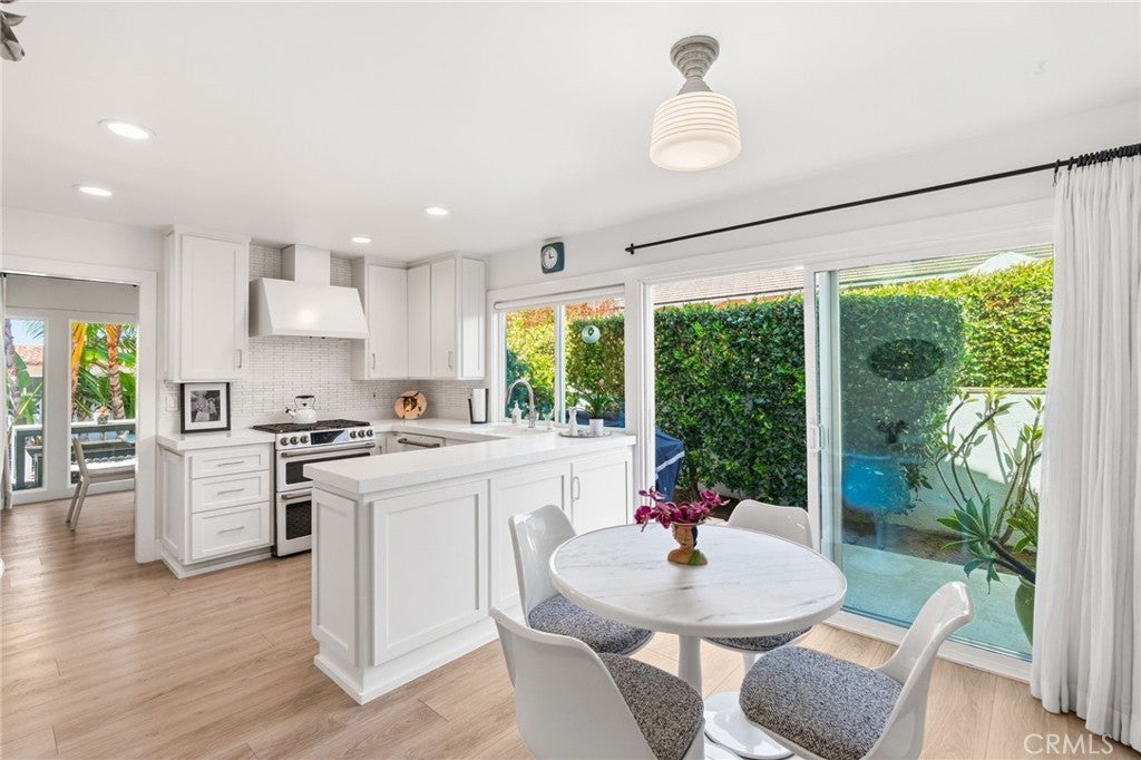 416 Onda, Newport Beach CA 92660 - Photo 9