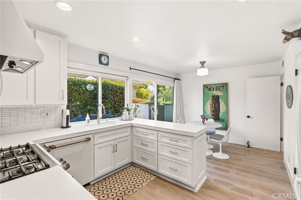416 Onda, Newport Beach CA 92660 - Photo 13