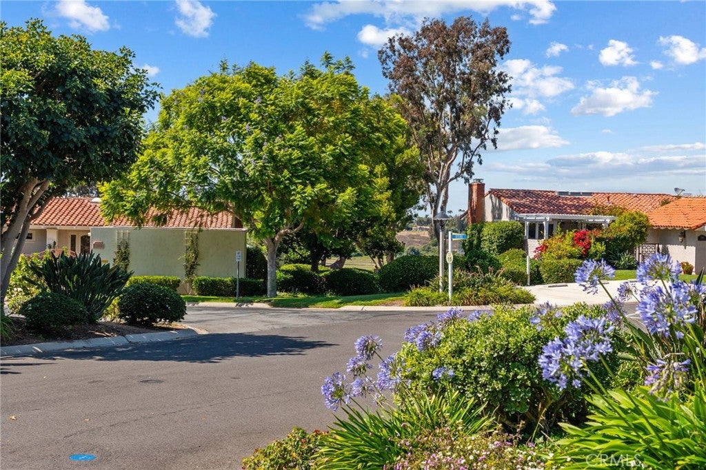 416 Onda, Newport Beach CA 92660 - Photo 36