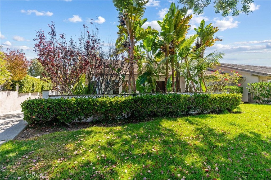 416 Onda, Newport Beach CA 92660 - Photo 30