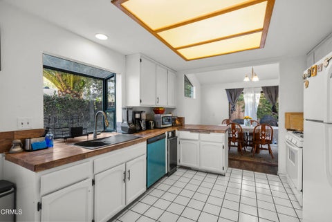 Tiny photo for 2930 Windward Way, Oxnard, CA 93035 (MLS # V1-39160)