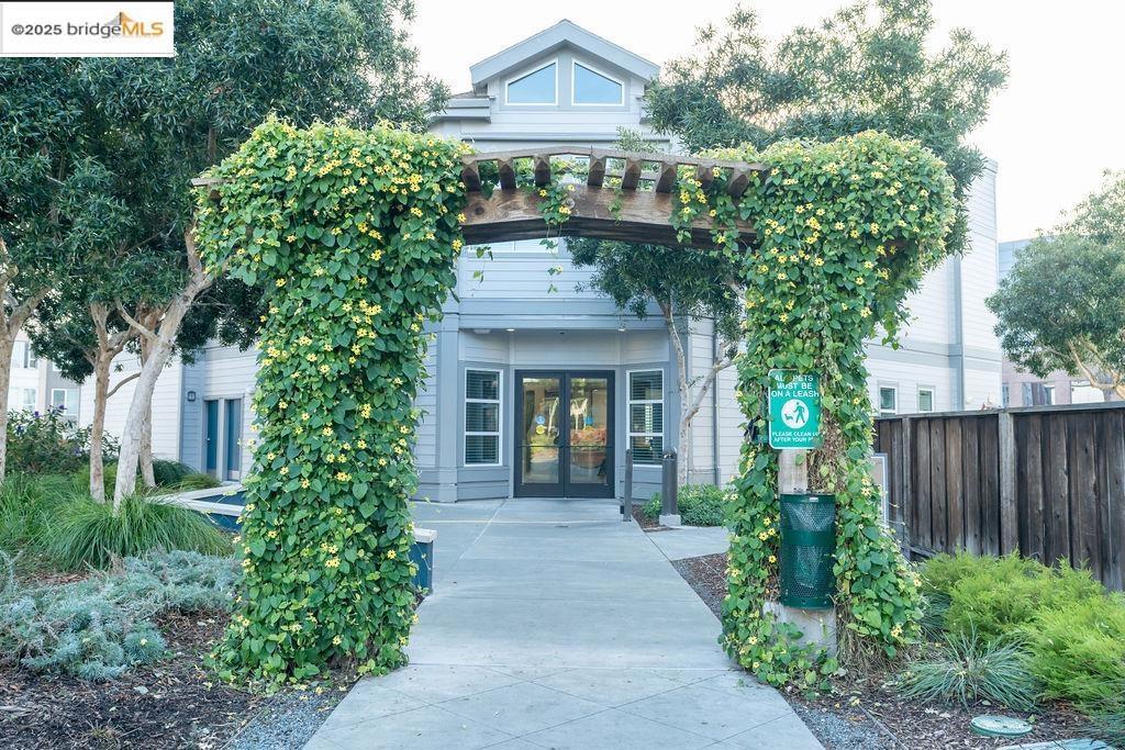 EMERYVILLE - Residential