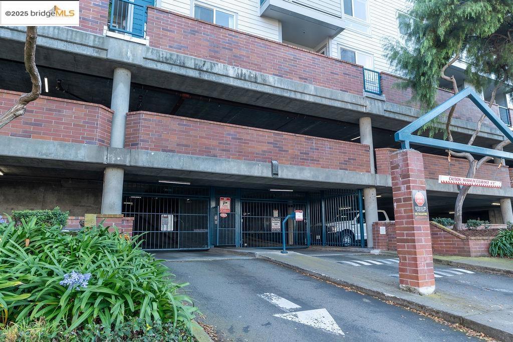 EMERYVILLE - Residential