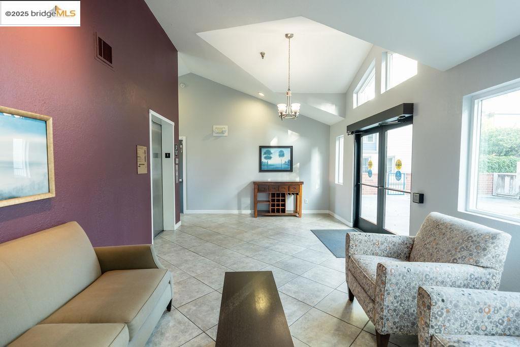 EMERYVILLE - Residential