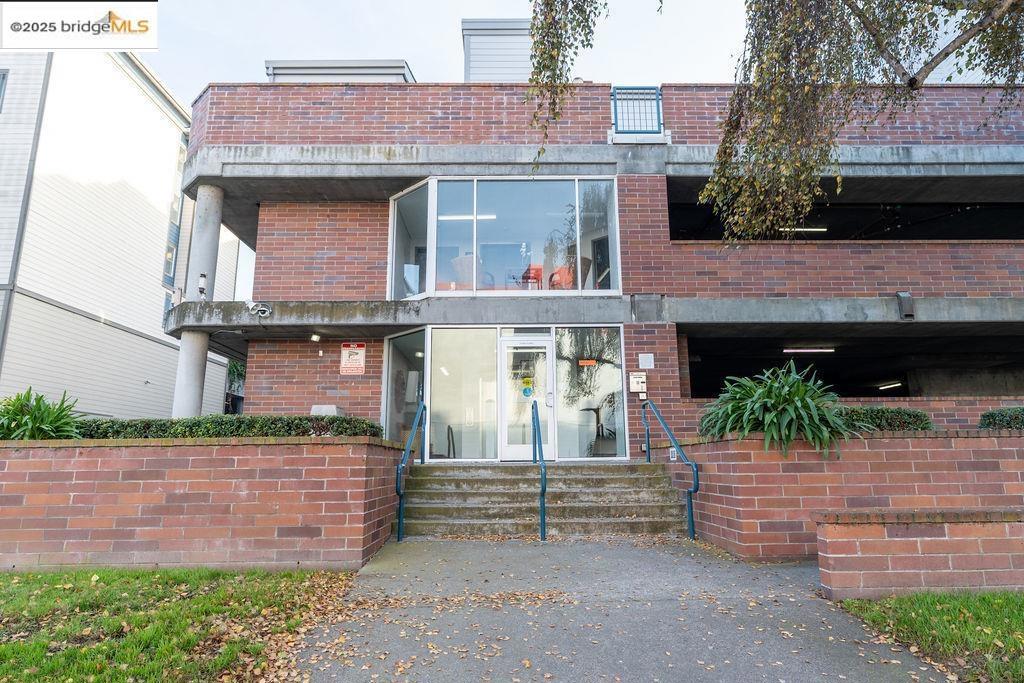 EMERYVILLE - Residential