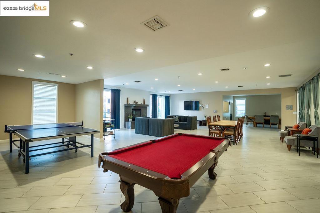 EMERYVILLE - Residential