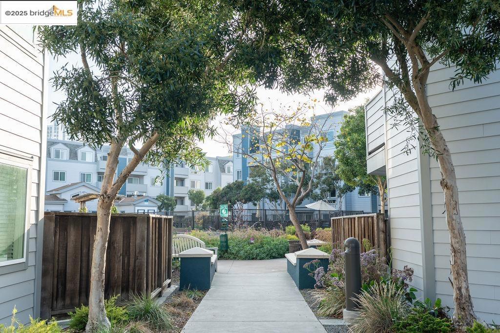 EMERYVILLE - Residential