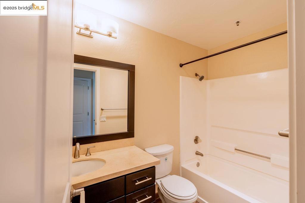 EMERYVILLE - Residential