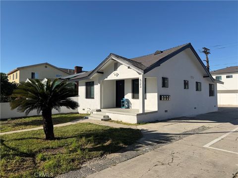 Photo of 523 W 78th Street St, Los Angeles, CA 90044 (MLS # SB26012126)