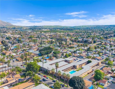 Photo of 2032 W Linden St, Riverside, CA 92507 (MLS # CV26053930)