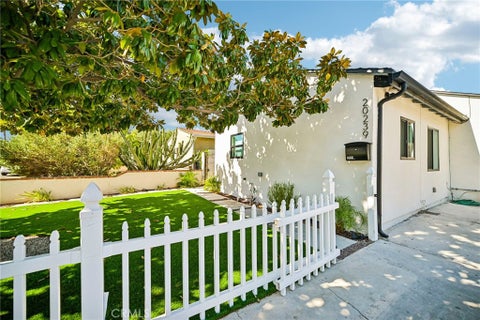 Photo of 20235 20239 Hartland Street, Winnetka, CA 91306 (MLS # SR26231303)