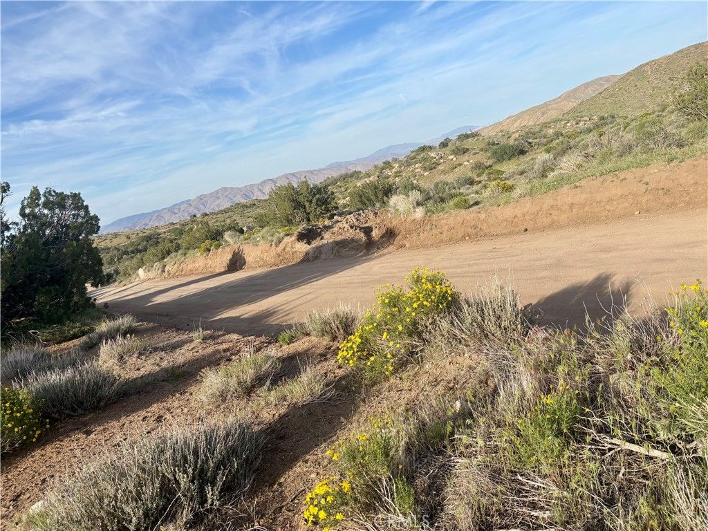 Photo of 0 Bowen Ranch Road, Apple Valley, CA 92308 (MLS # CV26063622)