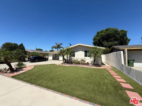 Photo of 16429 Bryant Street, North Hills, CA 91343 (MLS # 26941395)