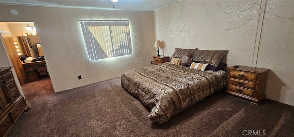 929 E Foothill Boulevard 15