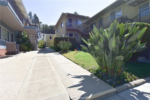 Photo of 1570 N Verdugo Road #B, Glendale, CA 91208 (MLS # SR26103164)