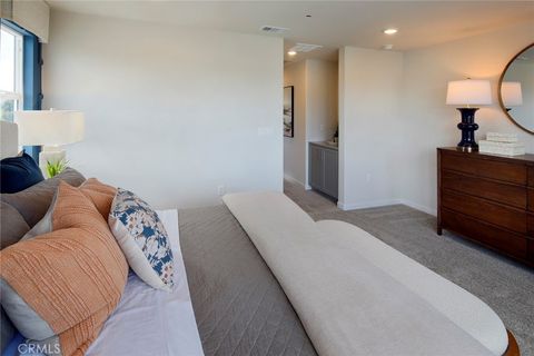 Tiny photo for 9528 Hannah Way, Riverside, CA 92503 (MLS # CV26087331)