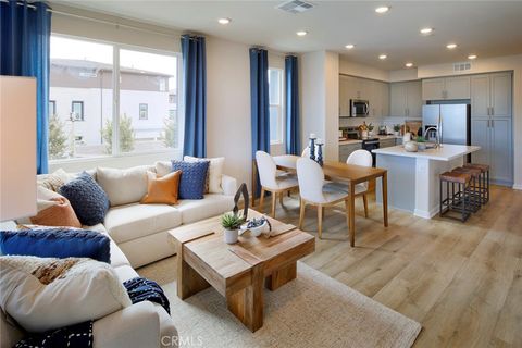 Tiny photo for 9528 Hannah Way, Riverside, CA 92503 (MLS # CV26087331)