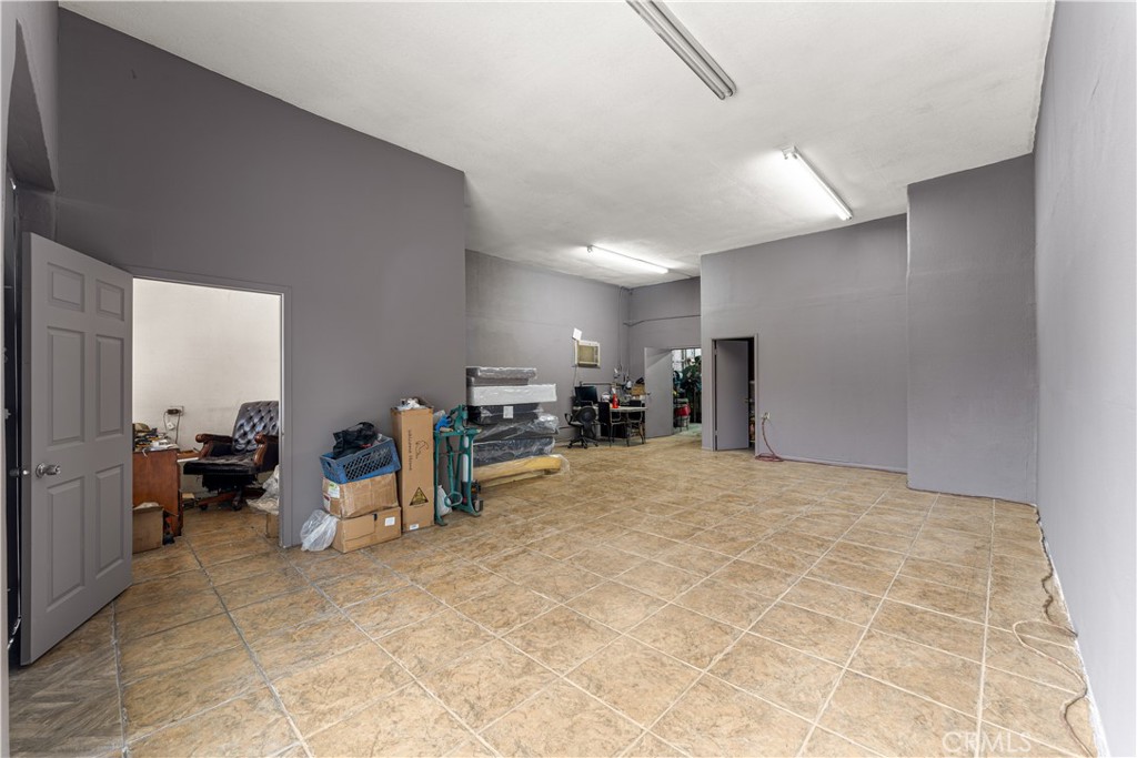 1375 W 3rd Street