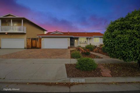 Photo of 5064 Trenary Way, San Jose, CA 95118 (MLS # ML82041296)