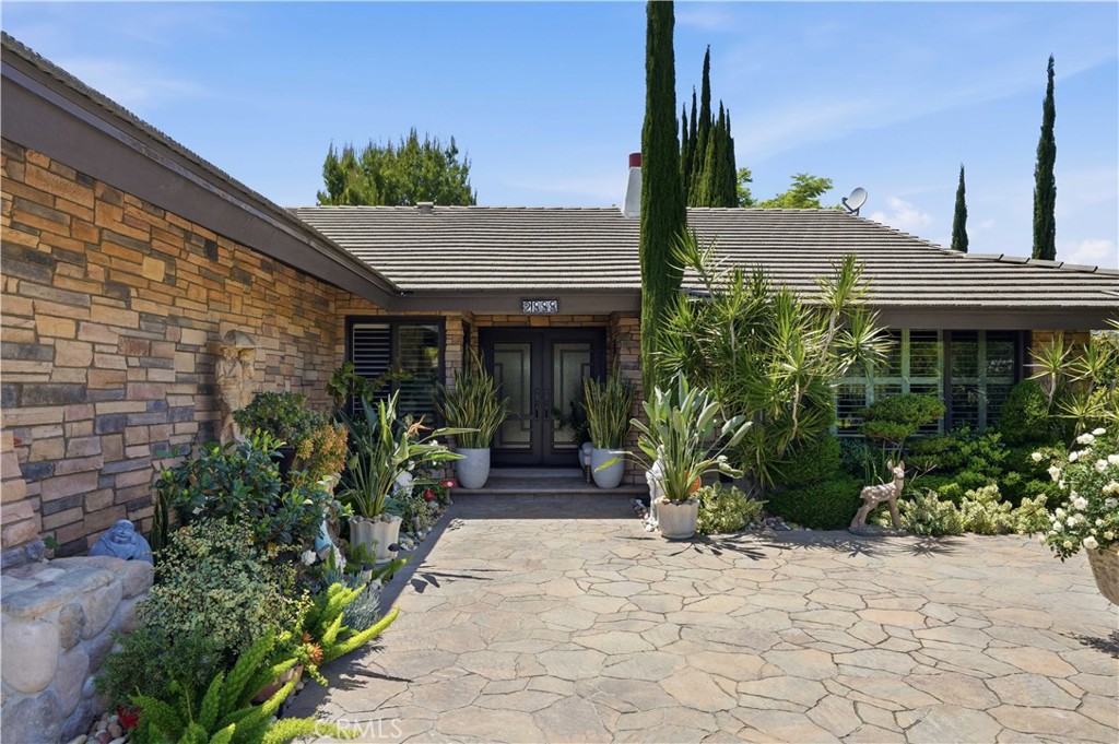 2888 N Wyngate