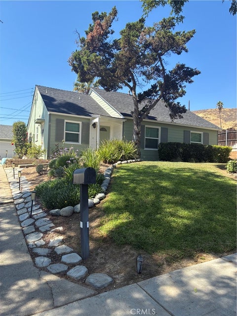Photo of 5649 Laredo RD, Riverside, CA 92506 (MLS # IV26207486)