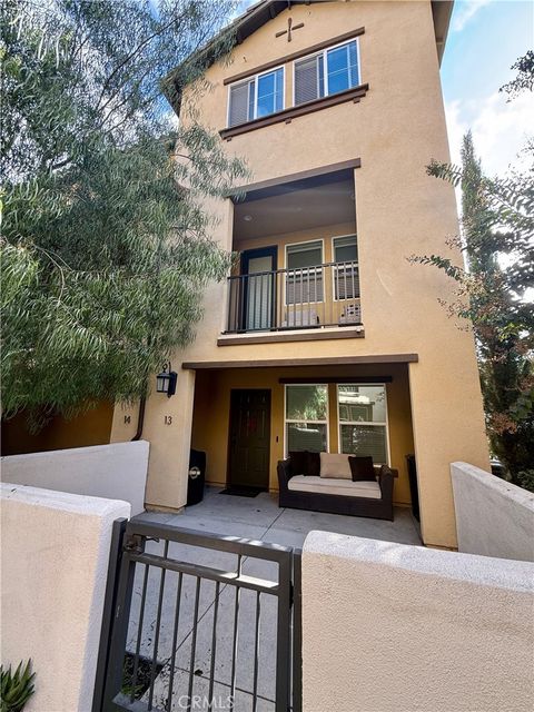 1570 W 1st Street Santa Ana CA 92703