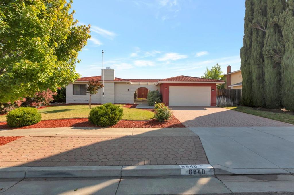6840 Eldridge Drive