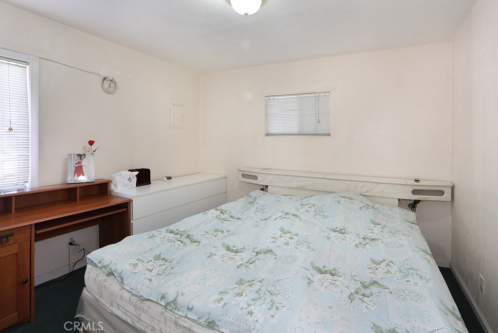 821 823 Gunther Street