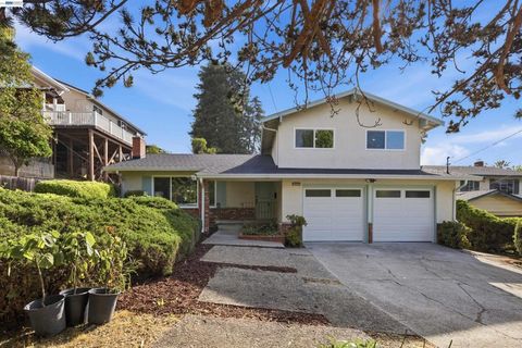 Photo of 19304 Barclay Rd RD, Castro Valley, CA 94546 (MLS # 41134704)