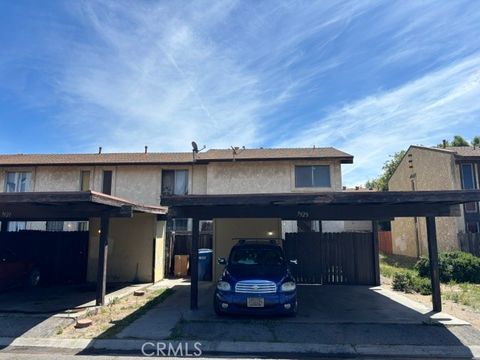Photo of 7925 Midhurst DR, Highland, CA 92346 (MLS # WS26103919)