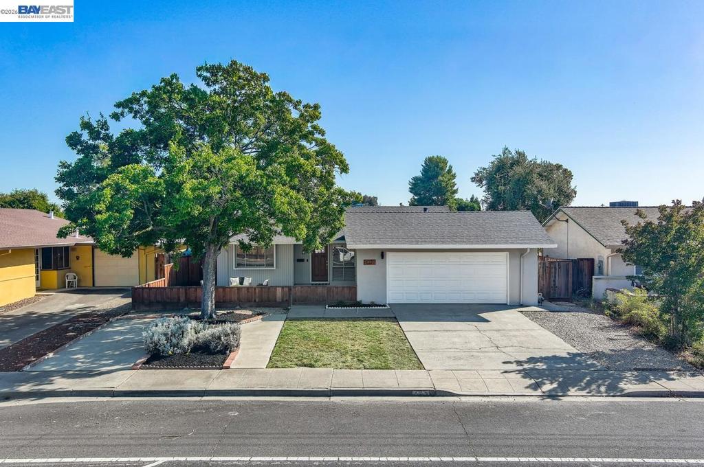 1418 Bluebell Dr DR, Livermore CA 94551