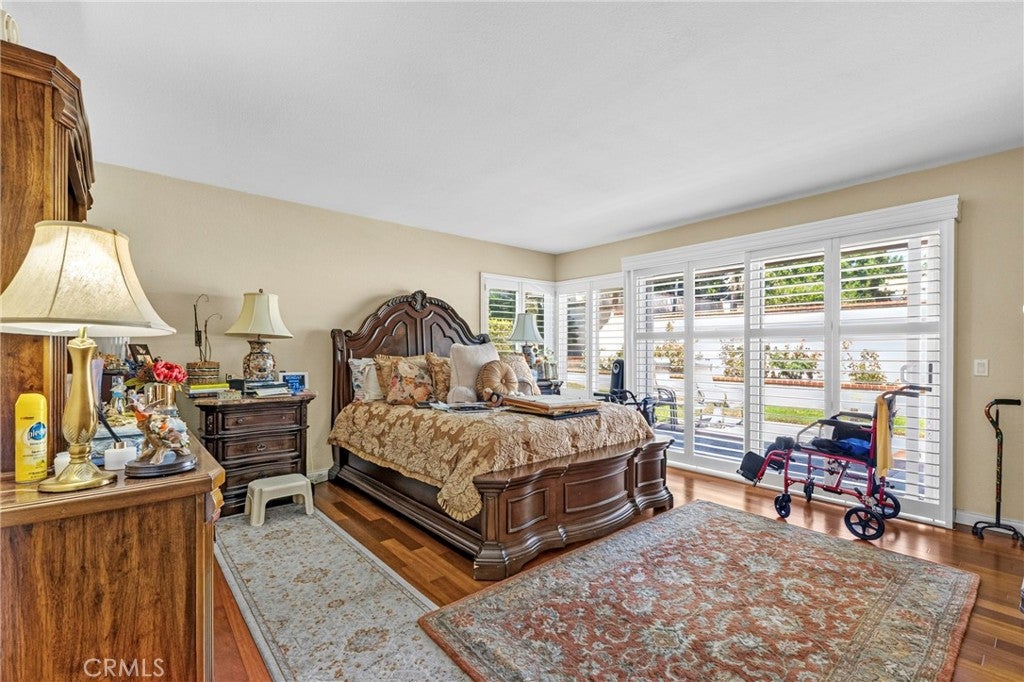 1565 Wedgewood