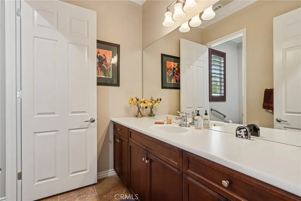 Hemet, California 92545, United States, 2 Bedrooms Bedrooms, ,3 BathroomsBathrooms,Residential,Active,174001