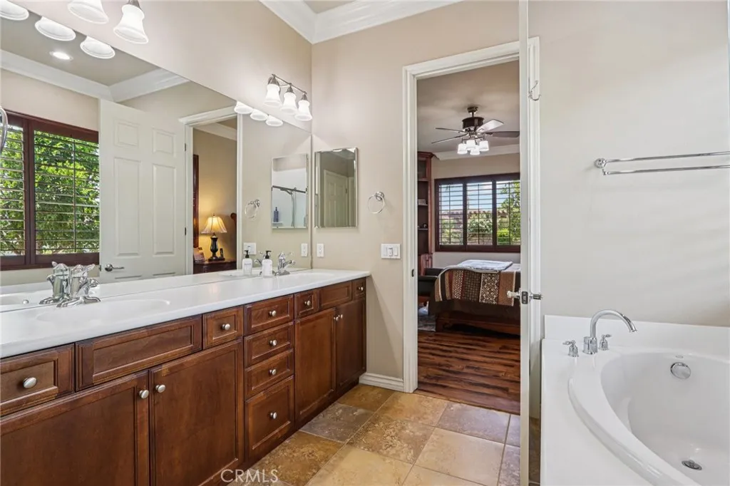 Hemet, California 92545, United States, 2 Bedrooms Bedrooms, ,3 BathroomsBathrooms,Residential,Active,174001